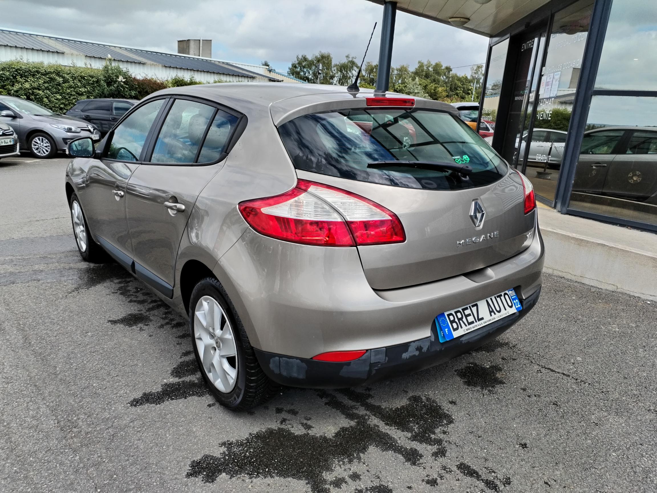 RENAULT  MEGANE III               